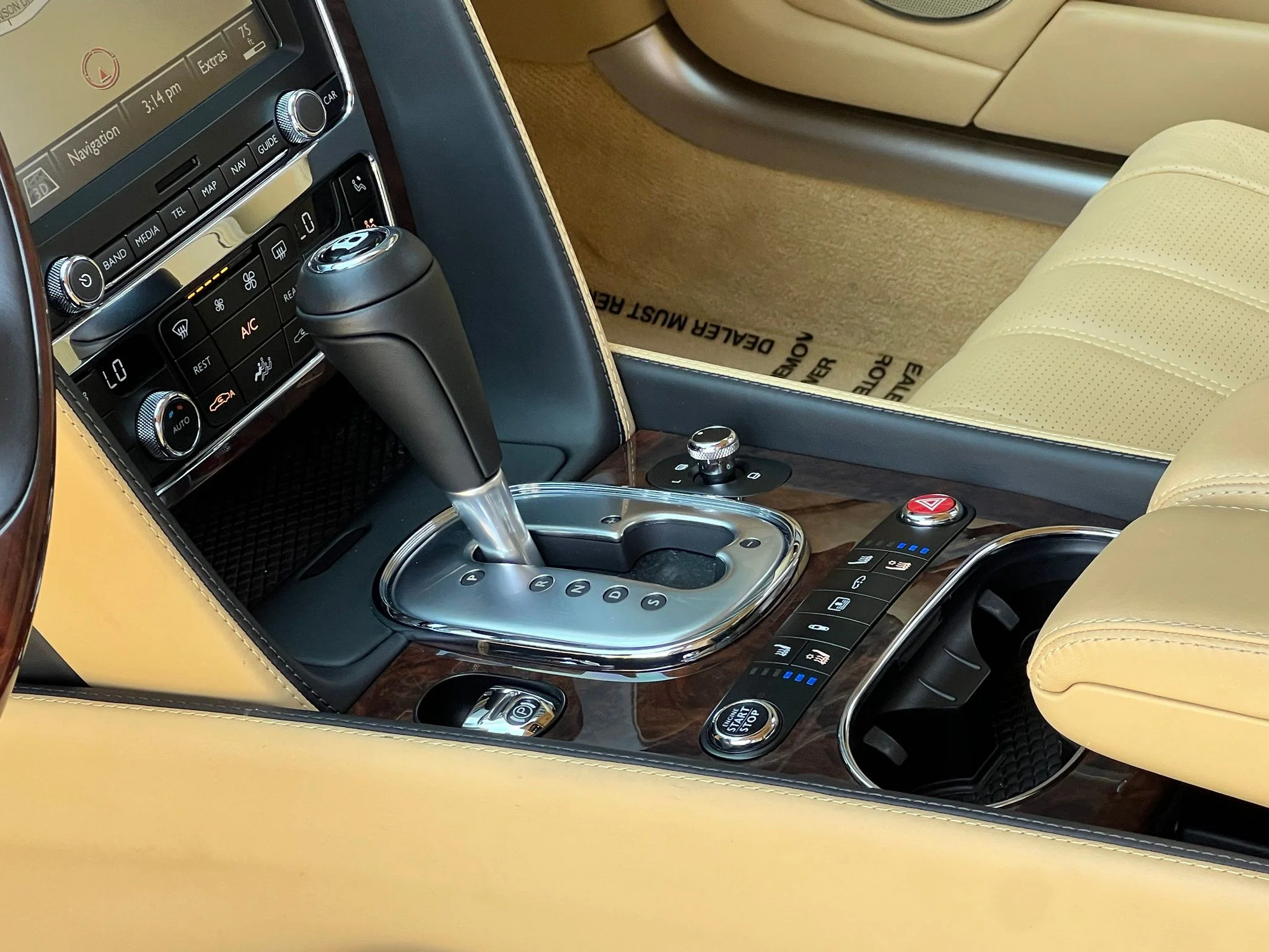 Used 2014 Black Bentley Base image 38