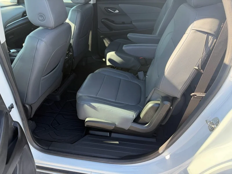 Used 2019 SUMMIT WHITE Chevrolet Premier image 18