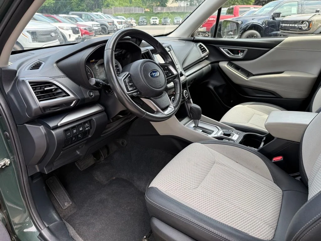 Used 2023 Cascade Green Silica Subaru Premium image 22
