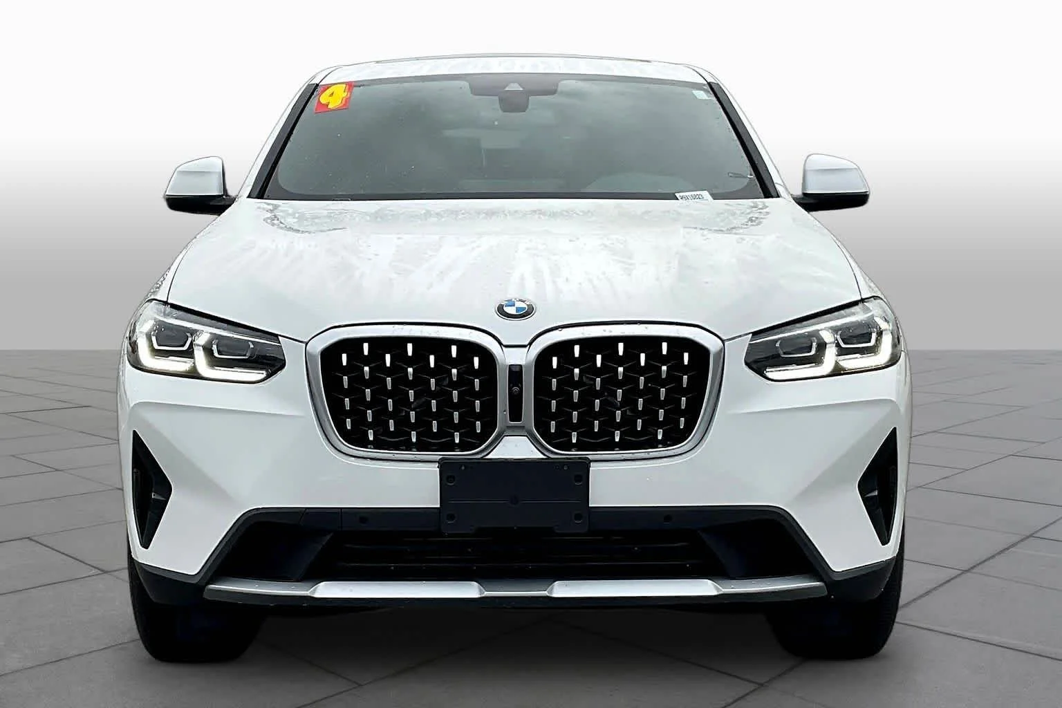 Used 2024 Alpine White BMW xDrive30i image 7