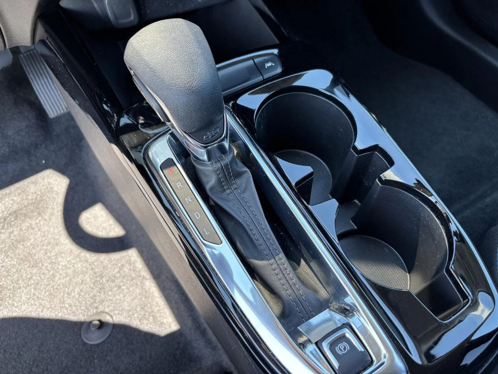 Used 2024 Sterling Gray Metallic Chevrolet LT image 22