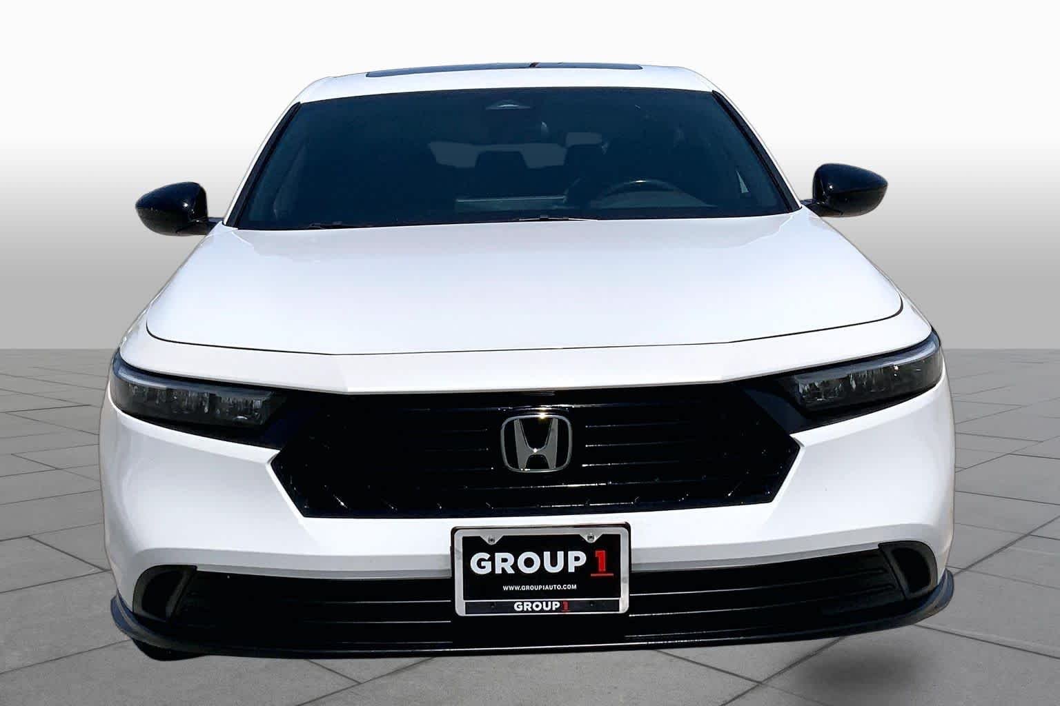 Used 2023 Platinum White Pearl Honda Sport image 4