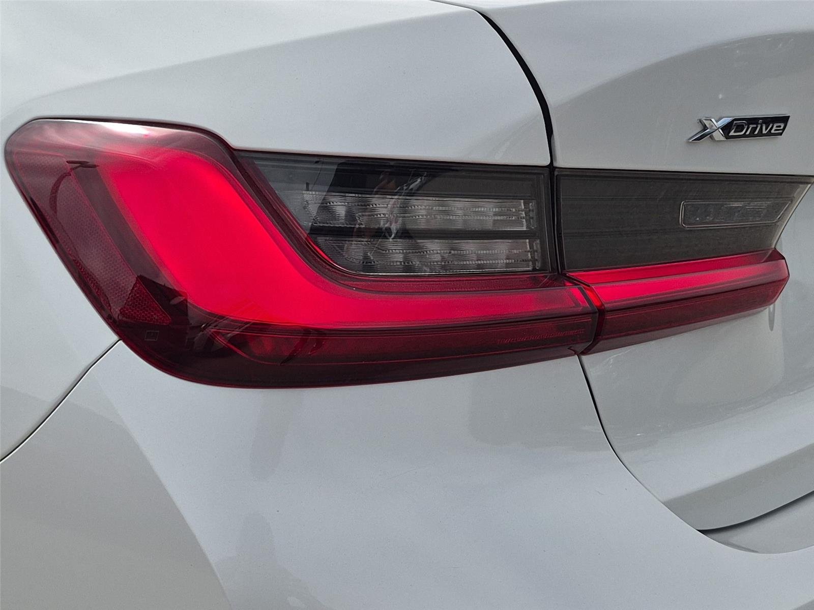 Used 2022 Mineral White Metallic BMW 330i xDrive image 10