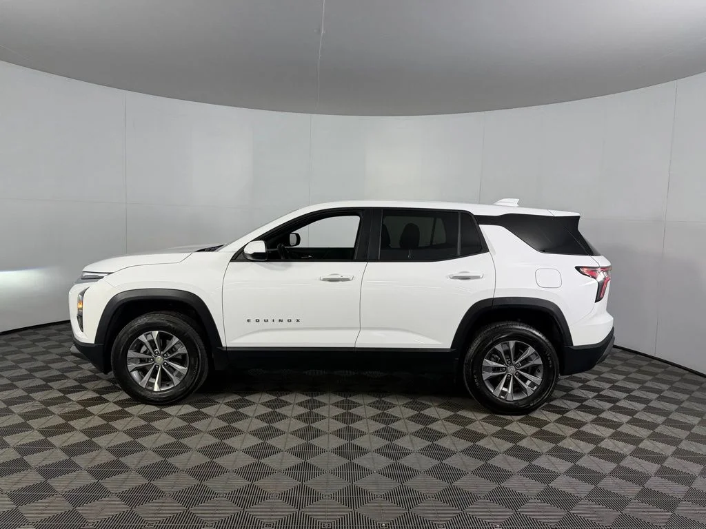 Used 2026 White Chevrolet LT image 8
