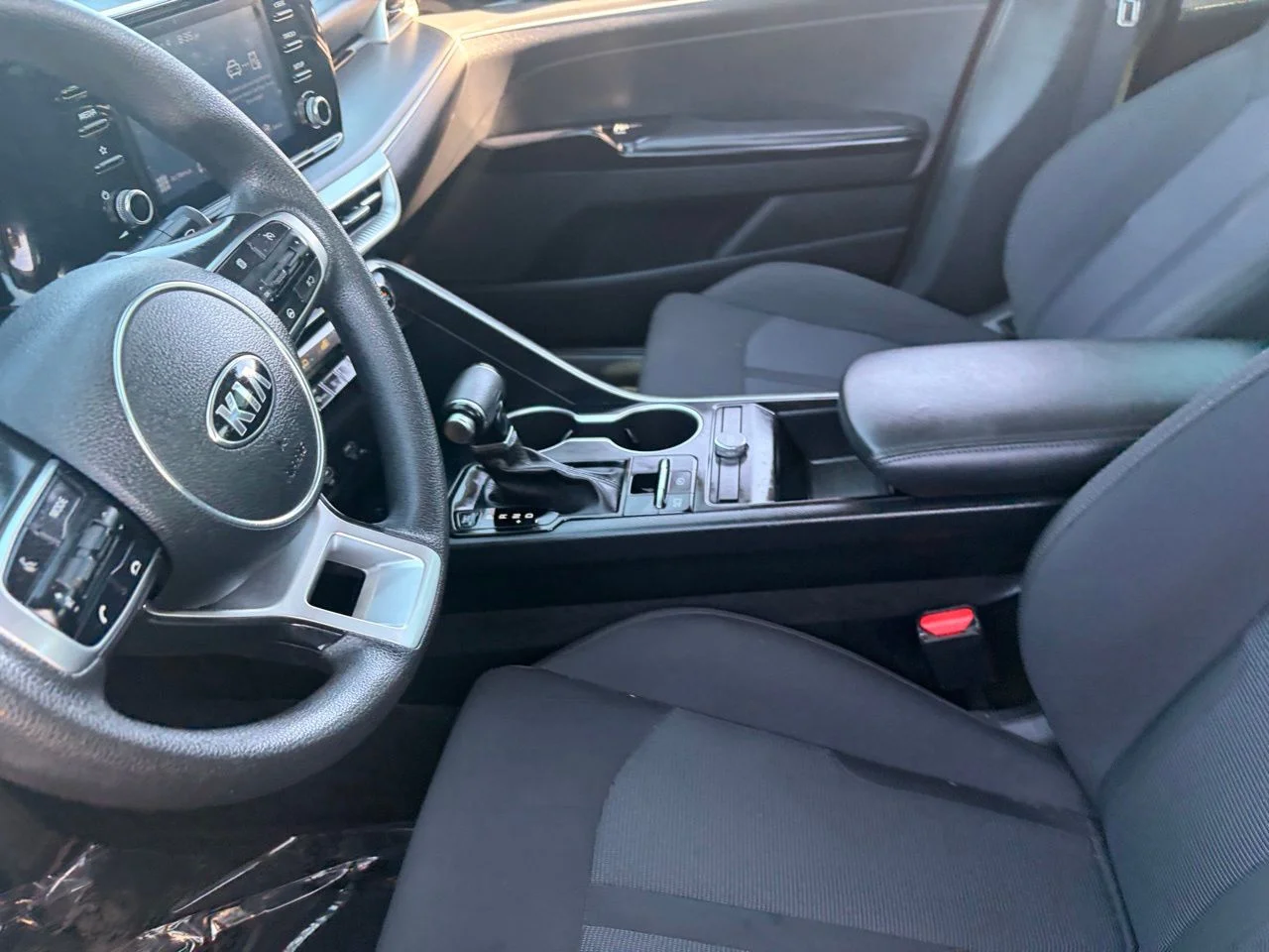 Used 2021 Passion Red Kia LXS image 17