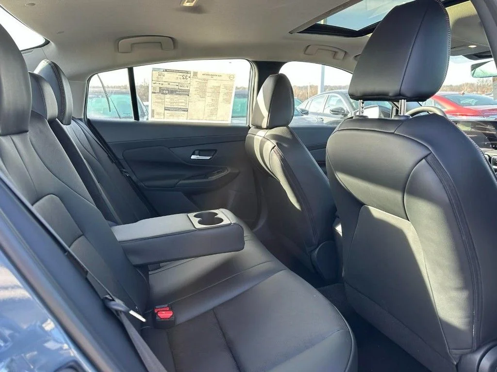 New 2026 Atlantic Gray Metallic Nissan SR image 4