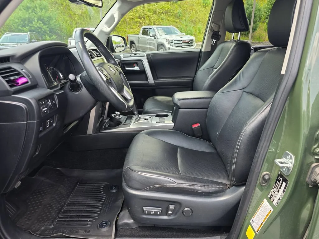 2022 Toyota 4Runner Limited - Photo 4