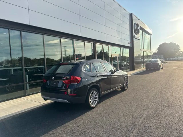 Used 2015 Black BMW xDrive28i image 3
