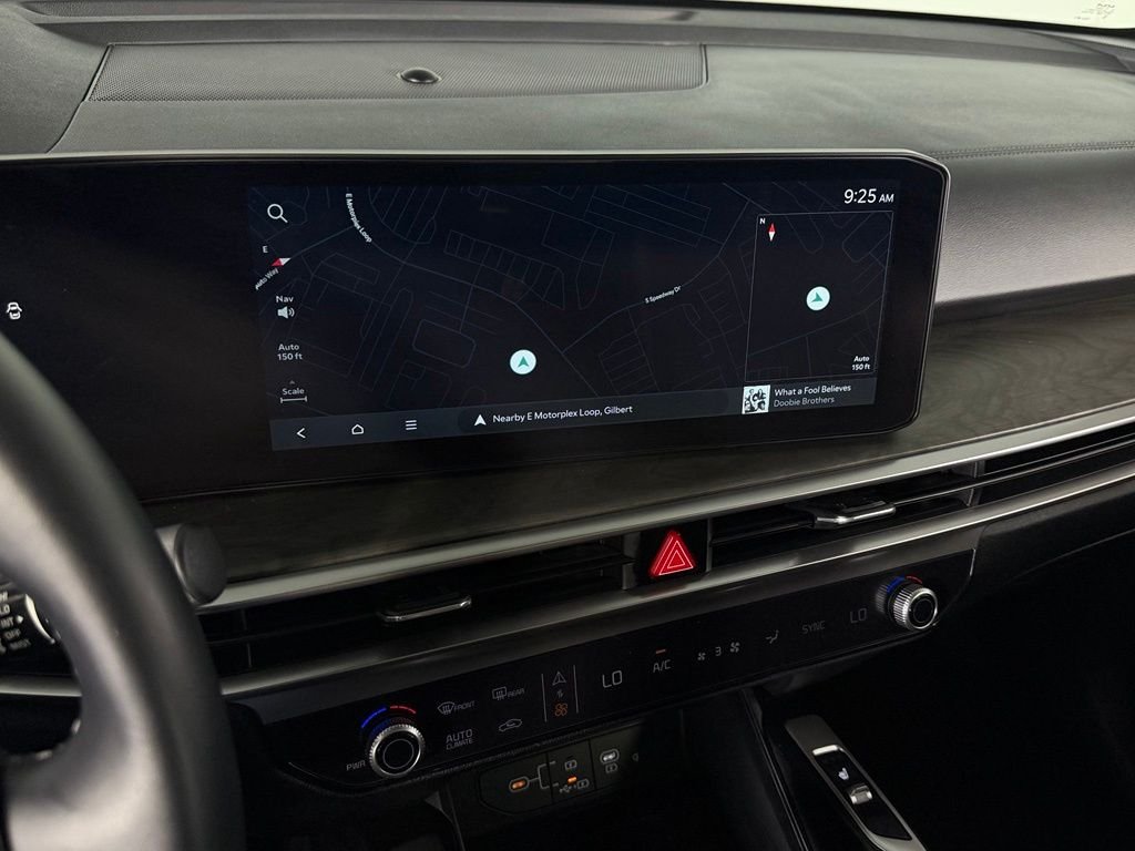 Used 2025 Brown Kia X-Line EX image 17