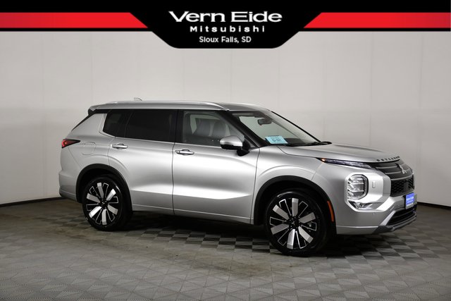 2026 Mitsubishi Outlander SEL