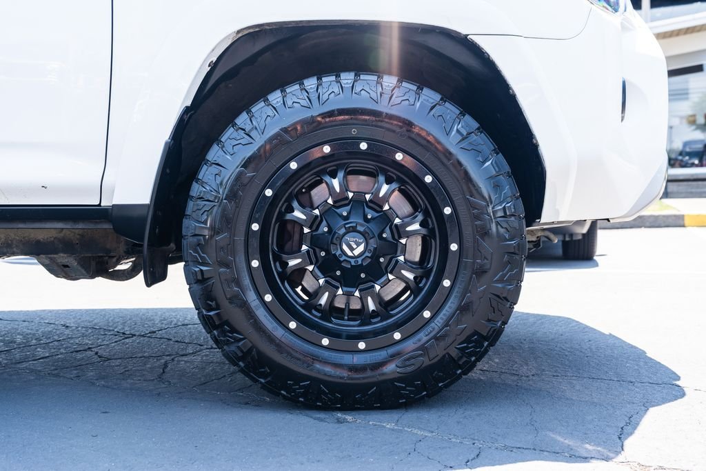 Used 2018 Super White Toyota TRD Off-Road image 8