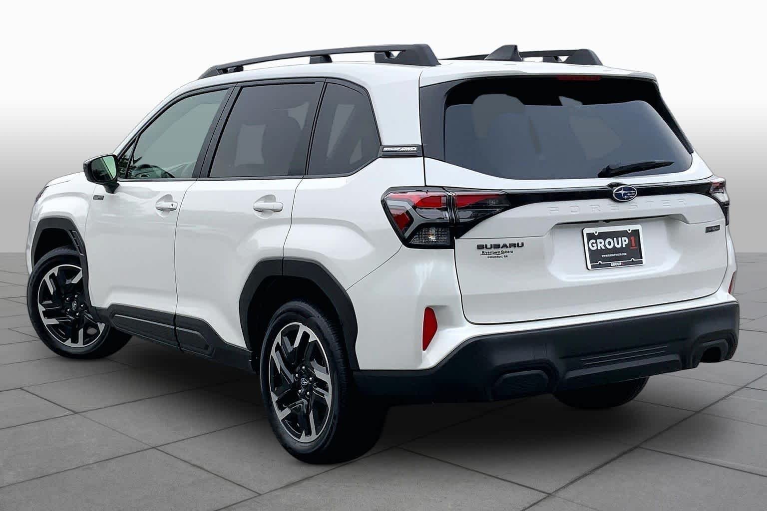 Used 2025 Crystal White Pearl Subaru Premium Hybrid image 11