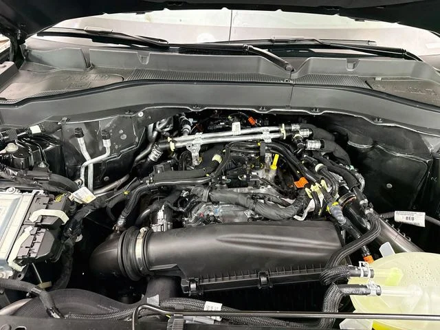 New 2027 Carbonized Gray Metallic Ford Active image 31