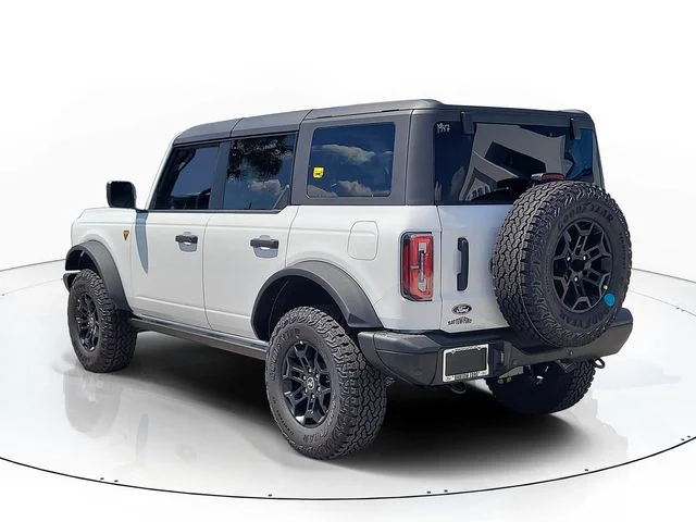 New 2026 Oxford White Ford Badlands image 7