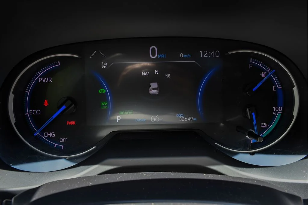 2021 Toyota RAV4 XSE - Photo 36