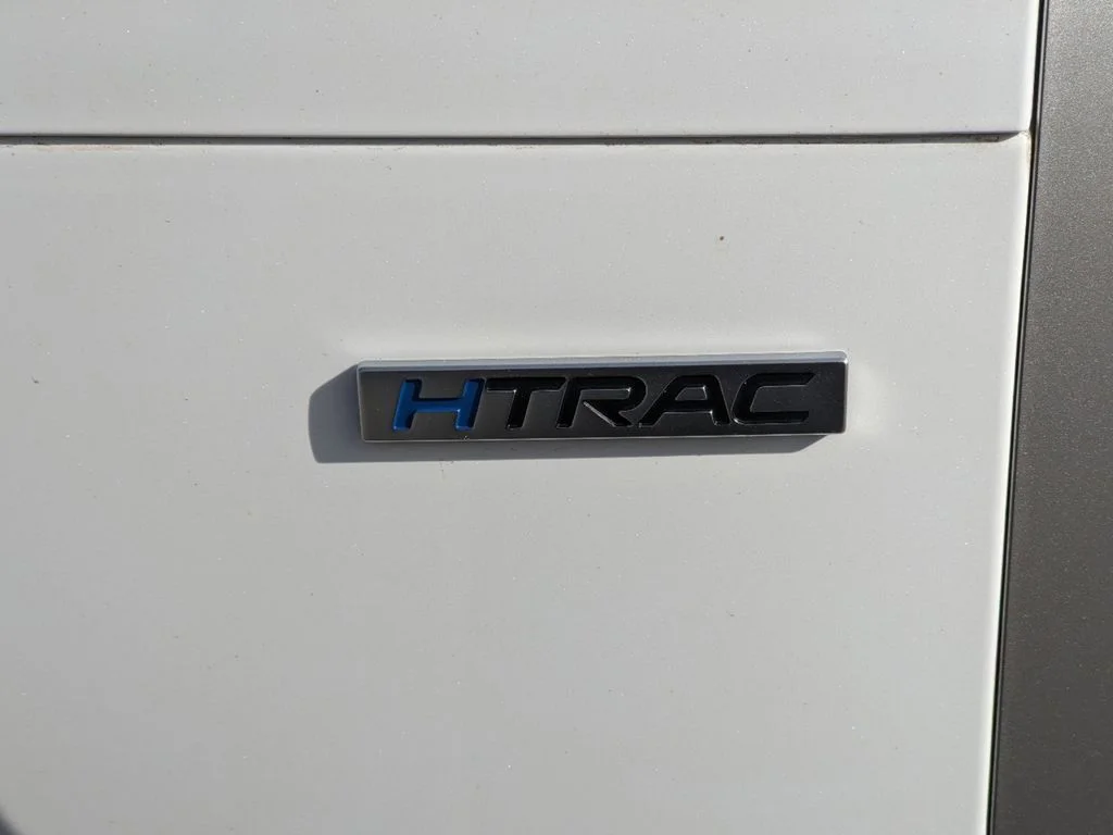 Used 2022 White Hyundai Limited AWD image 17