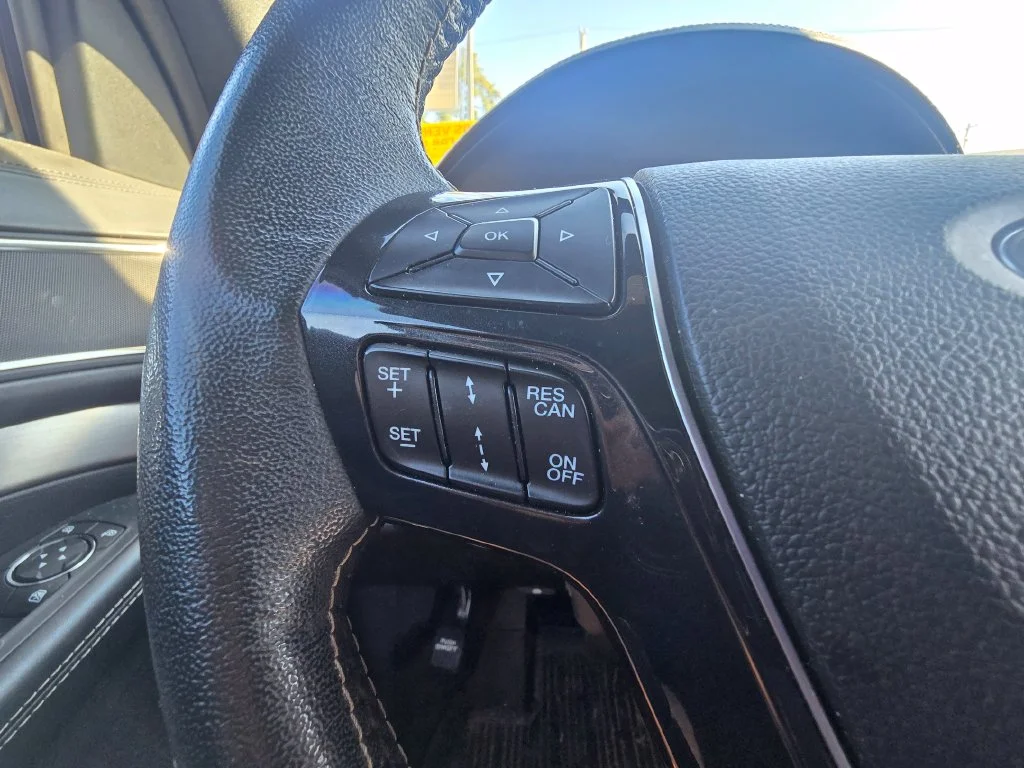 Used 2018 Gray Ford Platinum image 25