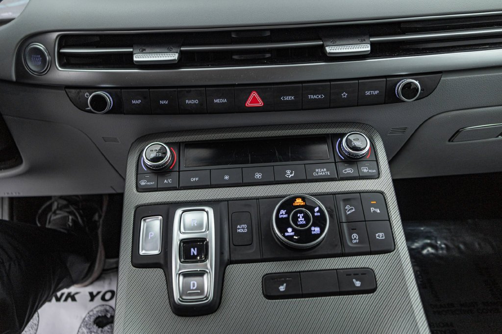 Certified Used 2024 White Hyundai SEL image 19