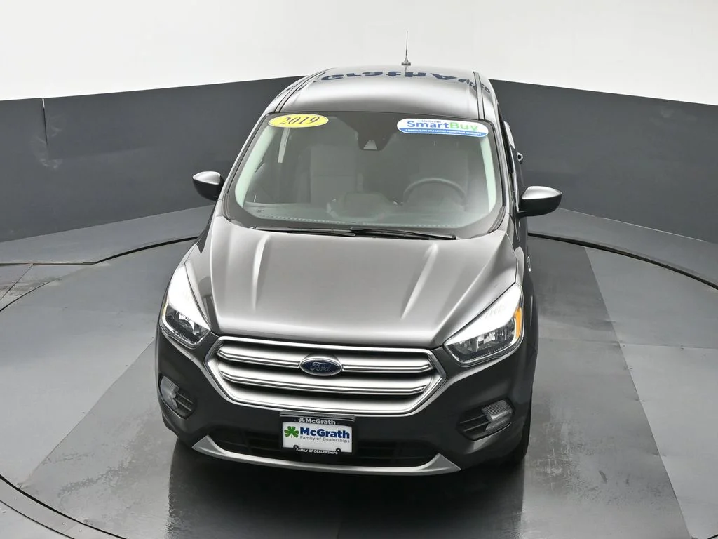 Used 2019 Gray Ford SE image 27