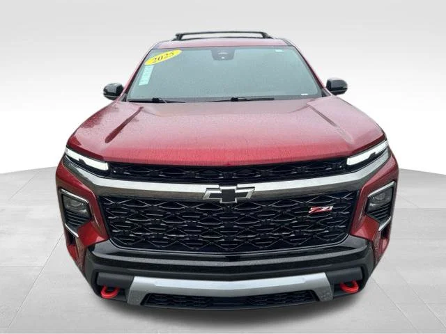 Used 2025 Red Chevrolet Z71 image 2