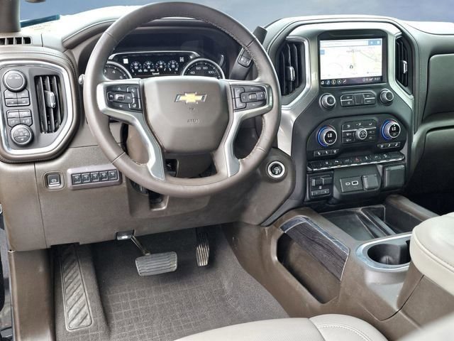 Used 2022 Black Chevrolet LTZ image 33