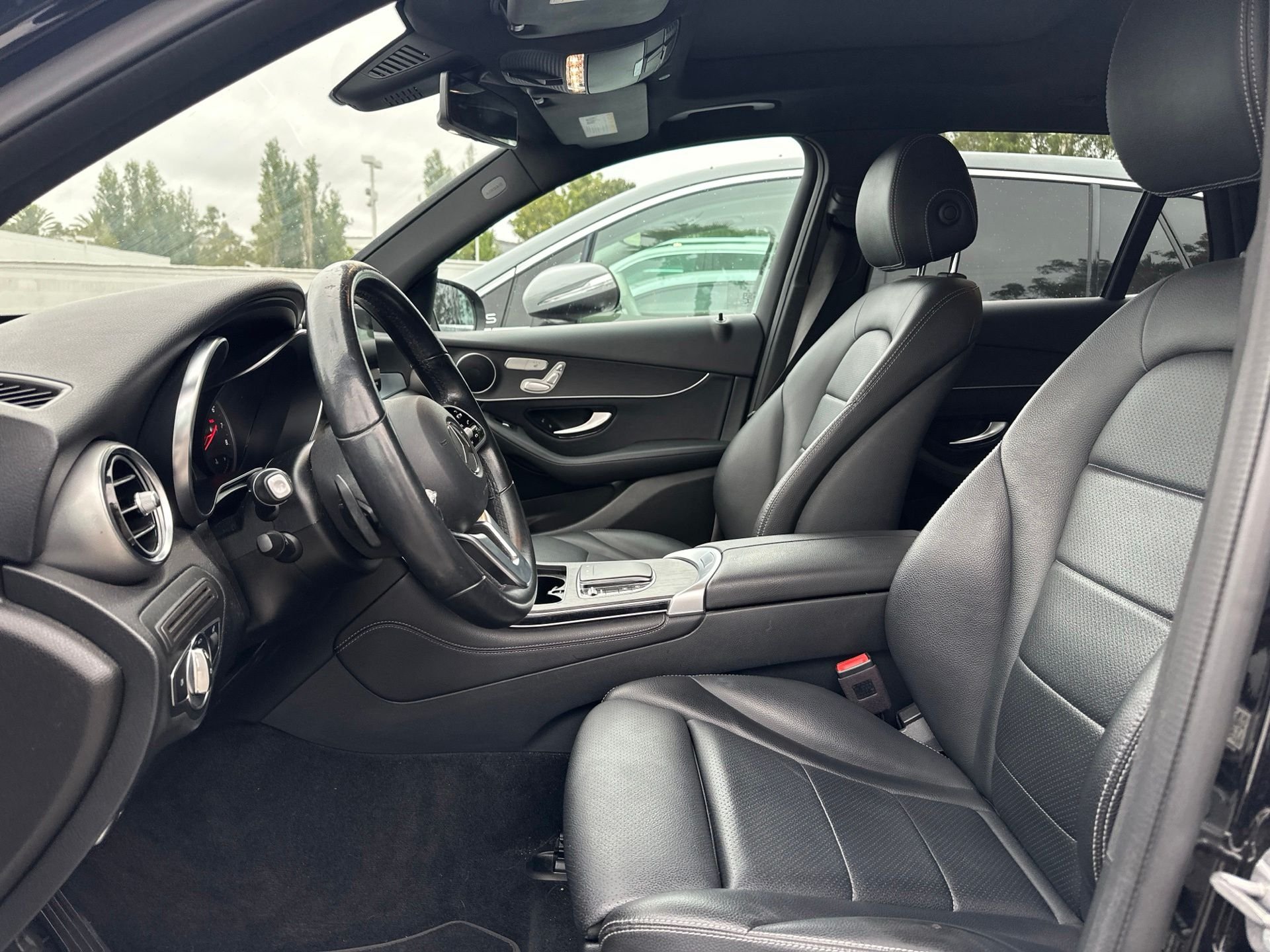 Used 2020 Black Mercedes-Benz GLC 300 image 6