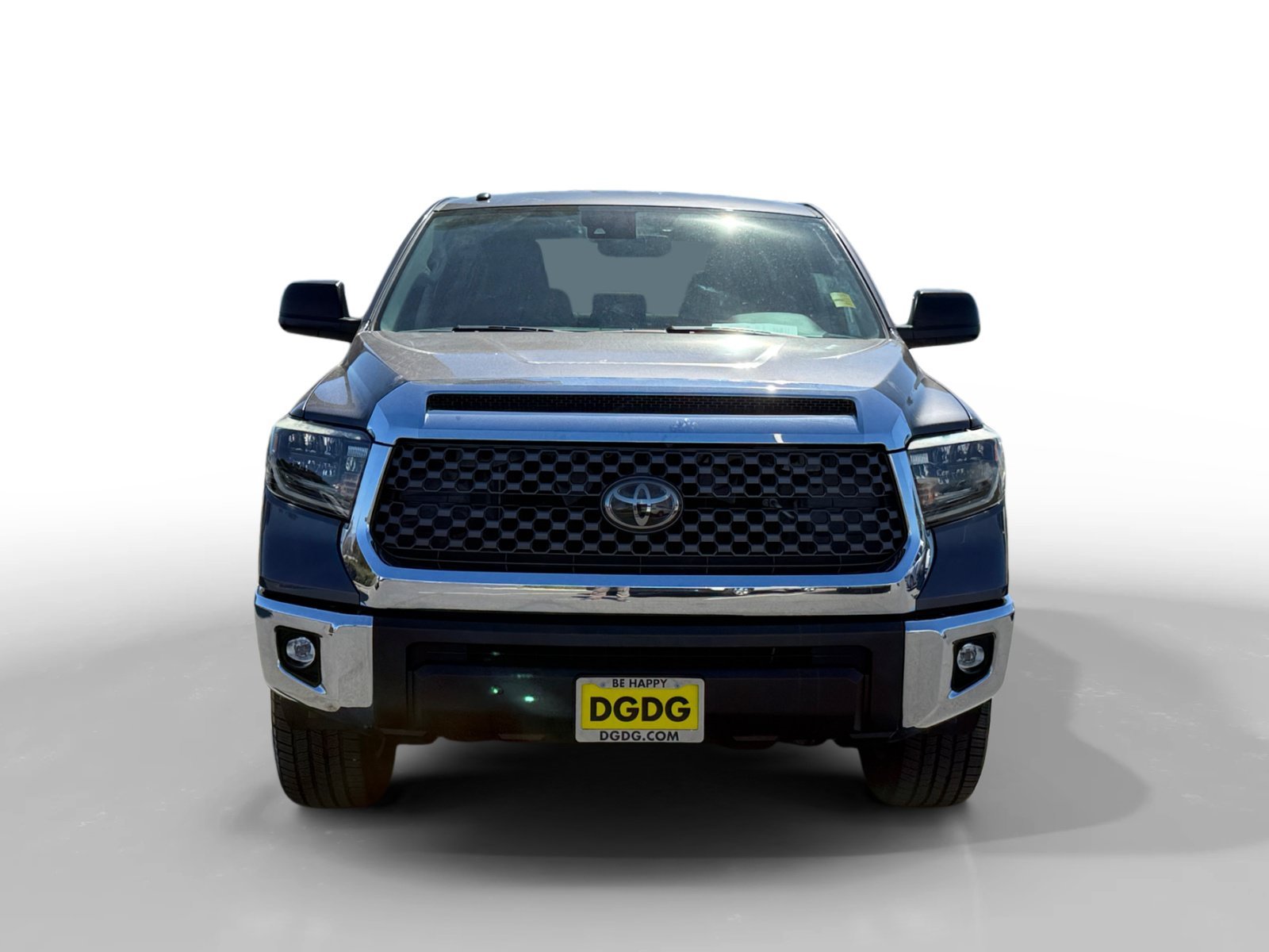Used 2019 Magnetic Gray Metallic Toyota SR5 image 8