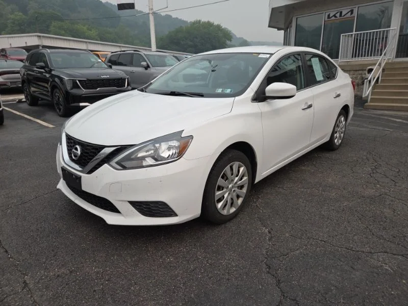 Used 2016  Nissan SR image 3