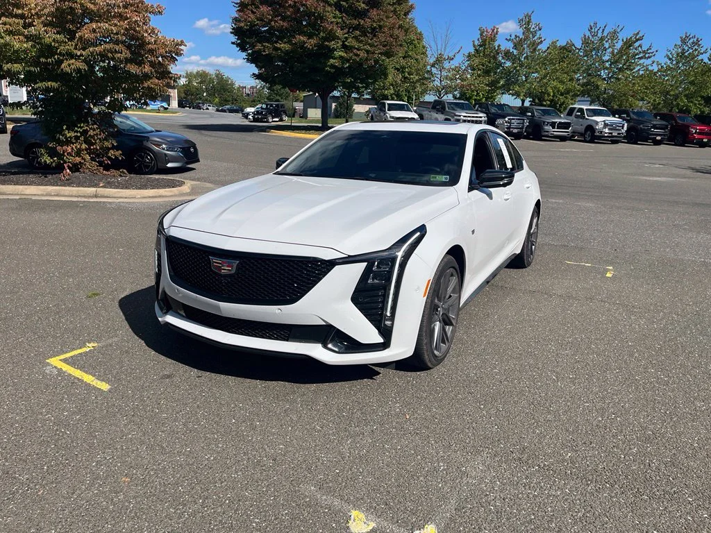 Used 2025 White Cadillac Sport image 3