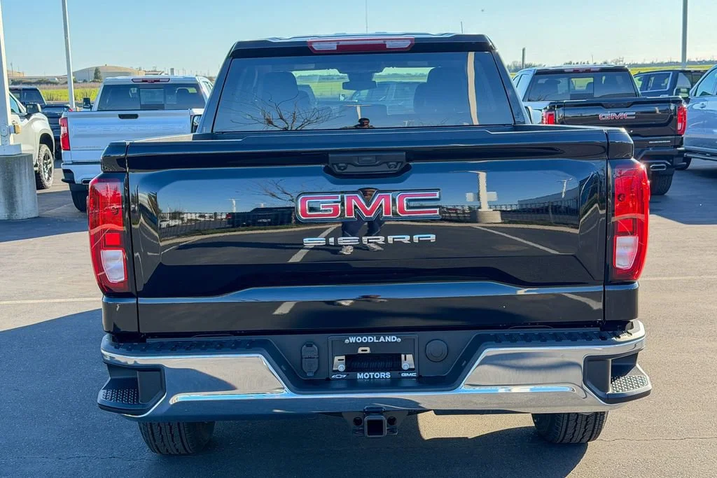 2026 GMC Sierra 1500 Pro - Photo 9