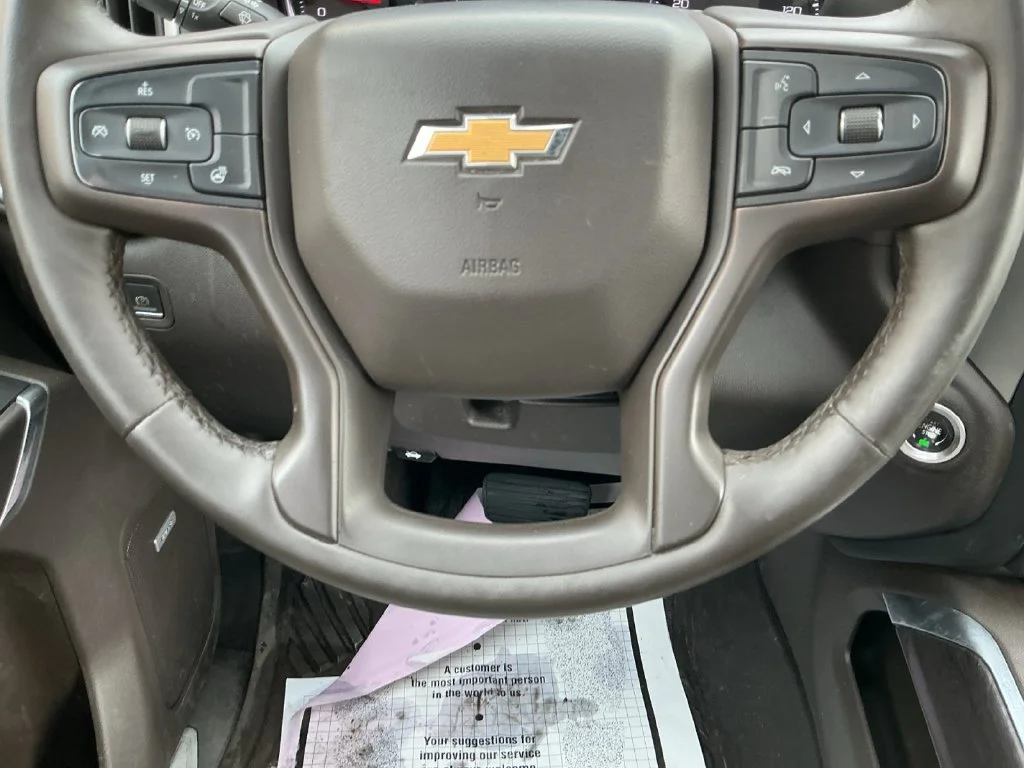 Used 2022 SUMMIT WHITE Chevrolet LTZ image 25