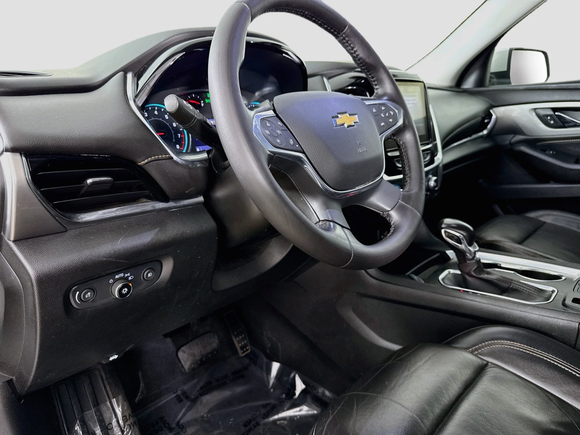 Used 2021 SILVER ICE METALLIC Chevrolet LT Leather image 11