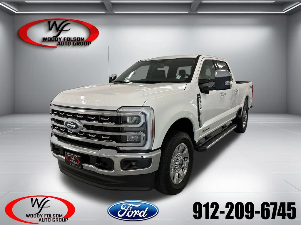 New 2026 Star White Metallic Tri-Coat Ford F-350® Lariat® image 1