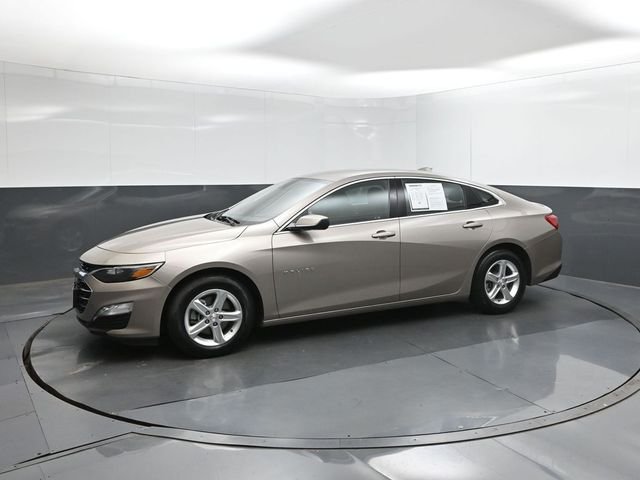 Used 2024 Gray Chevrolet LT image 26