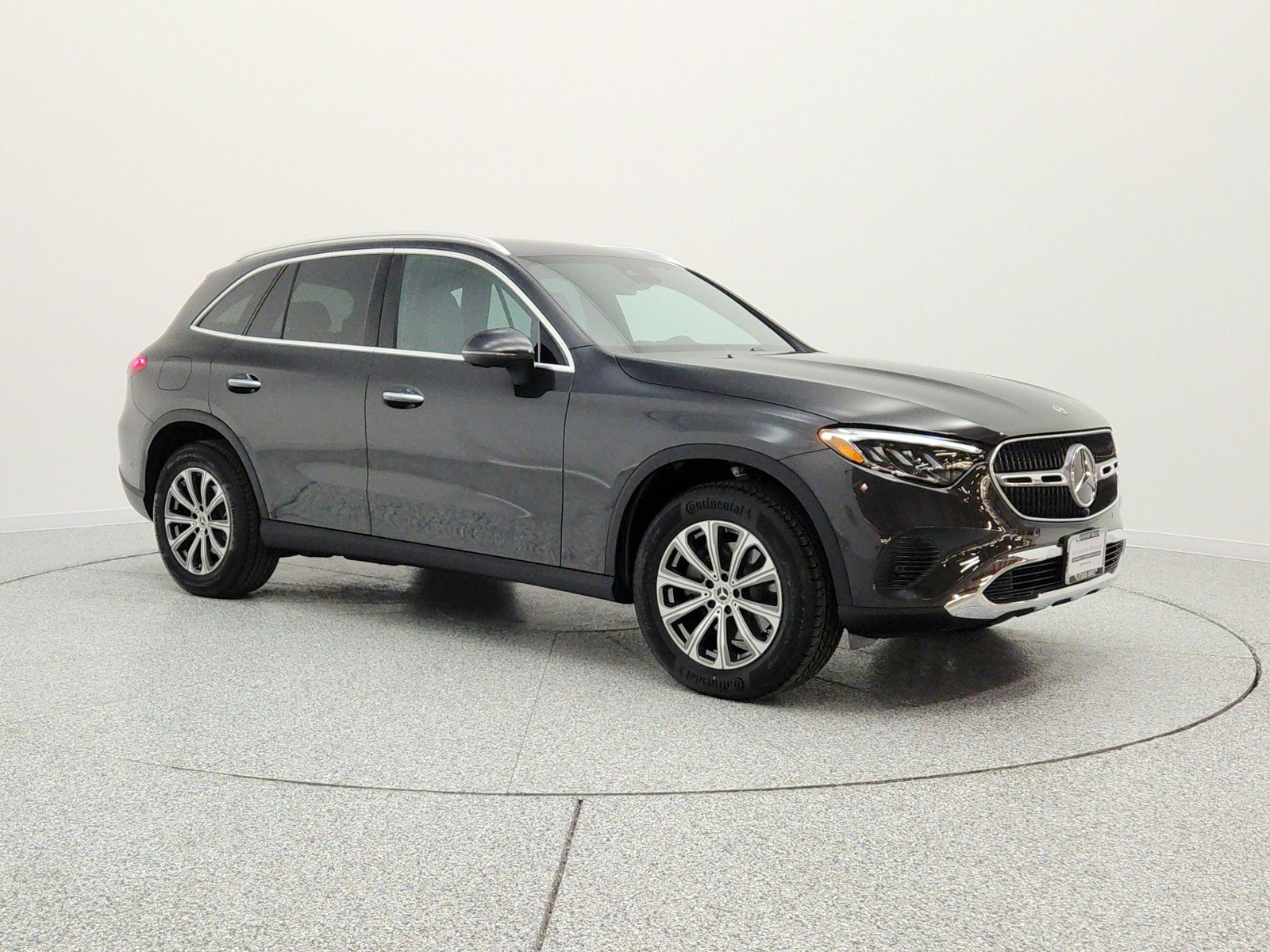 Certified Used 2026 Graphite Grey Metallic Mercedes-Benz GLC 300 SUV image 3