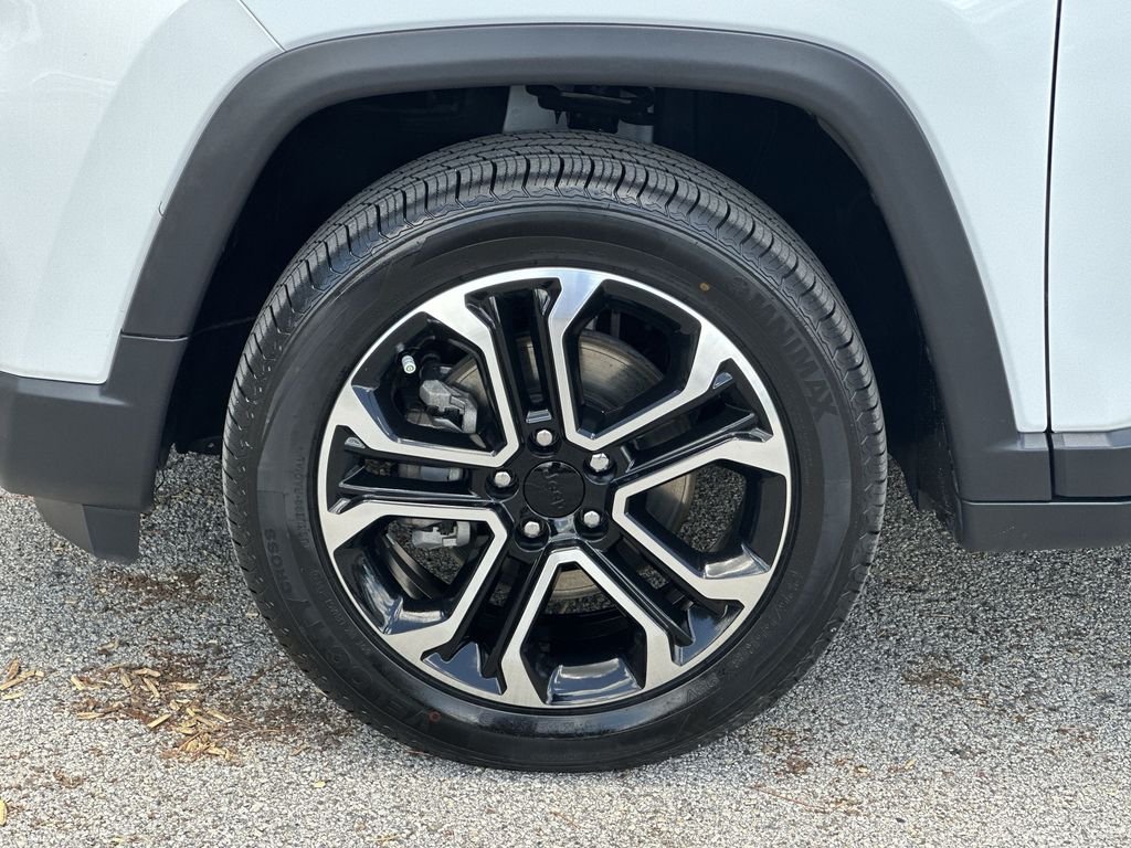 Used 2022 White Jeep Limited image 31