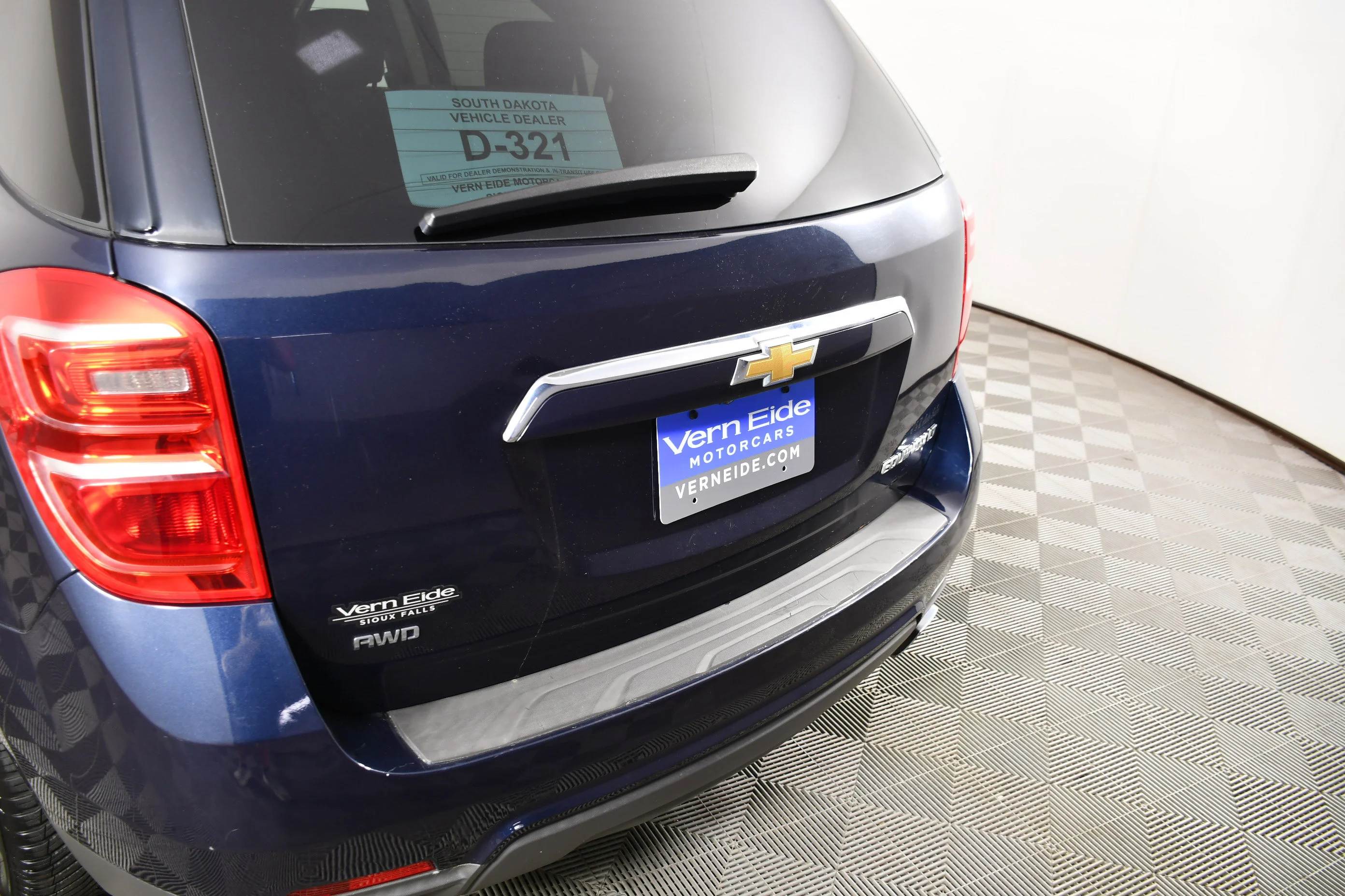Used 2016 Blue Velvet Metallic Chevrolet LT image 15