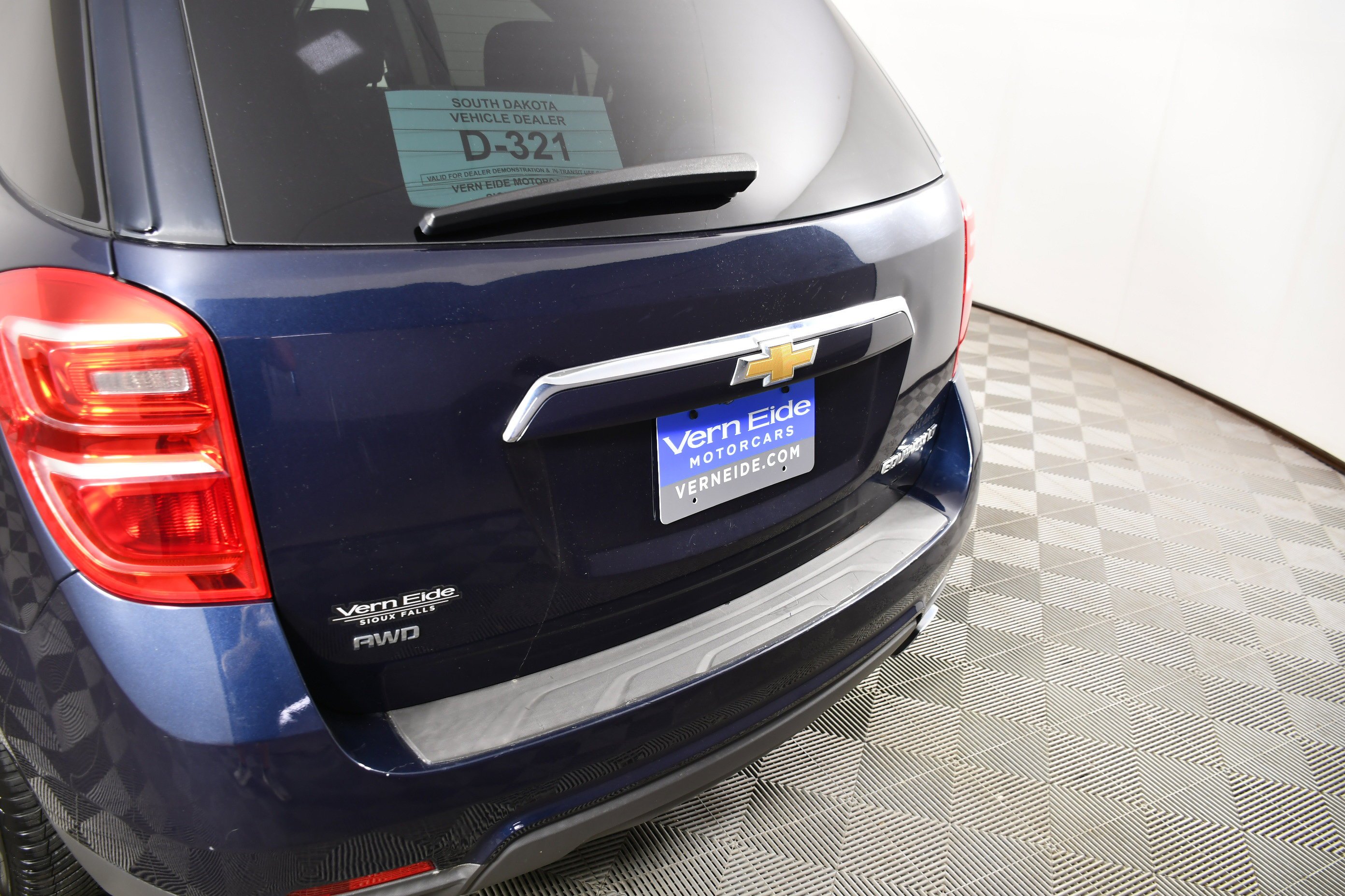 Used 2016 Blue Velvet Metallic Chevrolet LT image 15