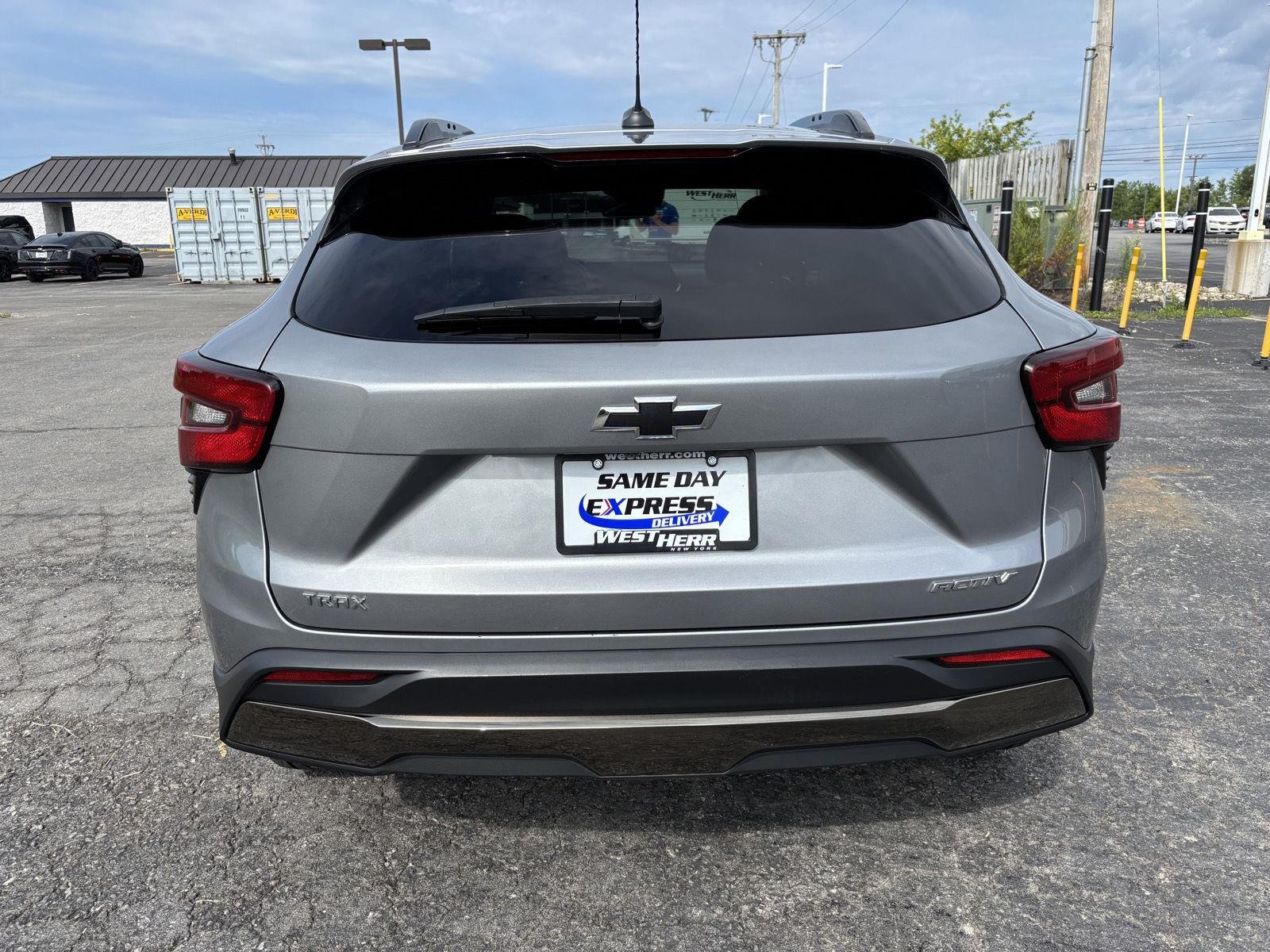 Used 2024 Sterling Gray Metallic Chevrolet ACTIV image 6
