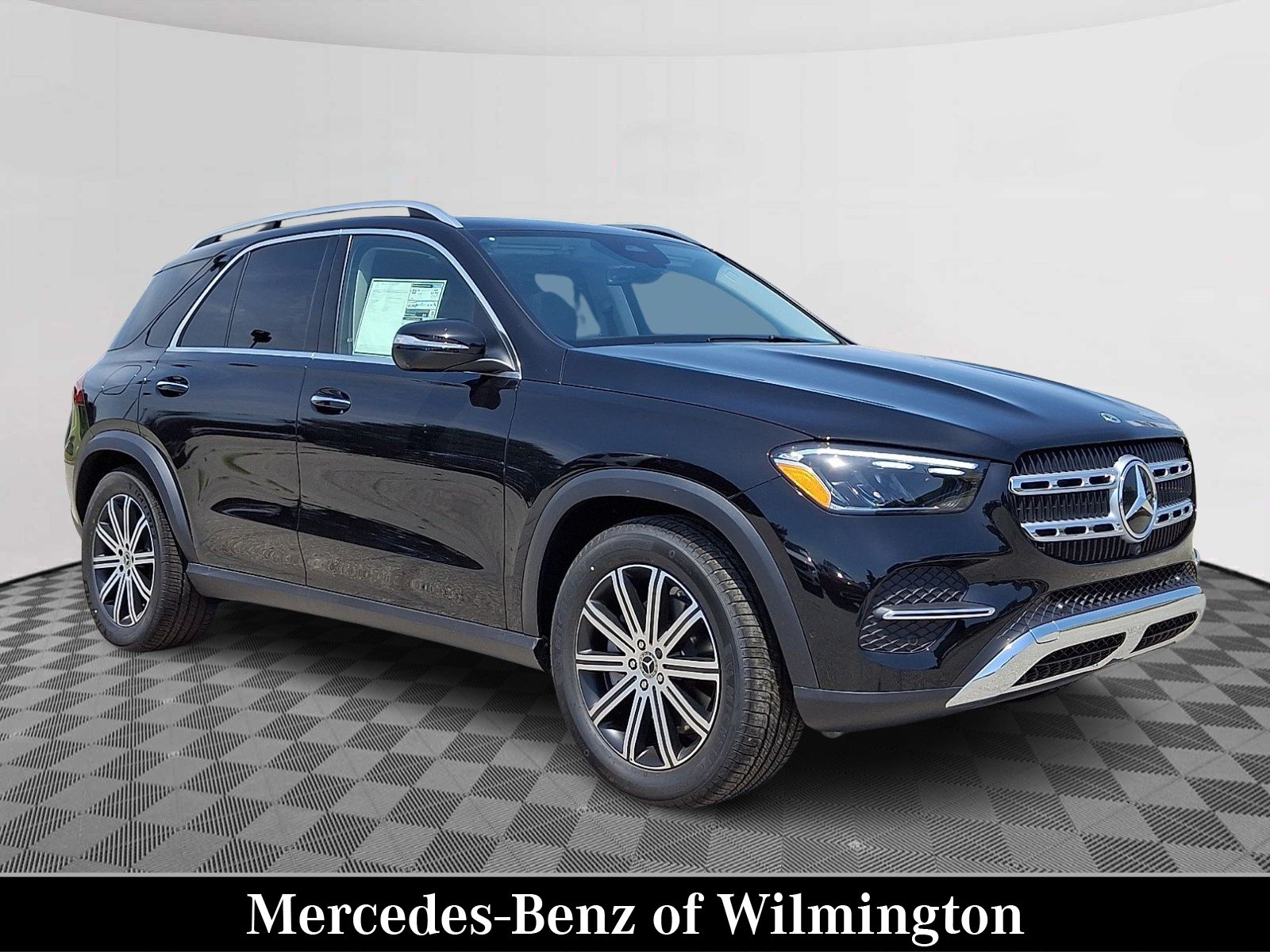New 2026 Obsidian Black Metallic Mercedes-Benz GLE 350 image 1