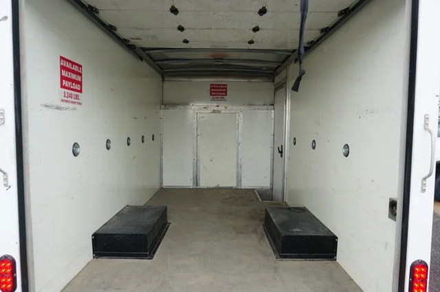 Used 2023 WHITE Ford BASE image 12