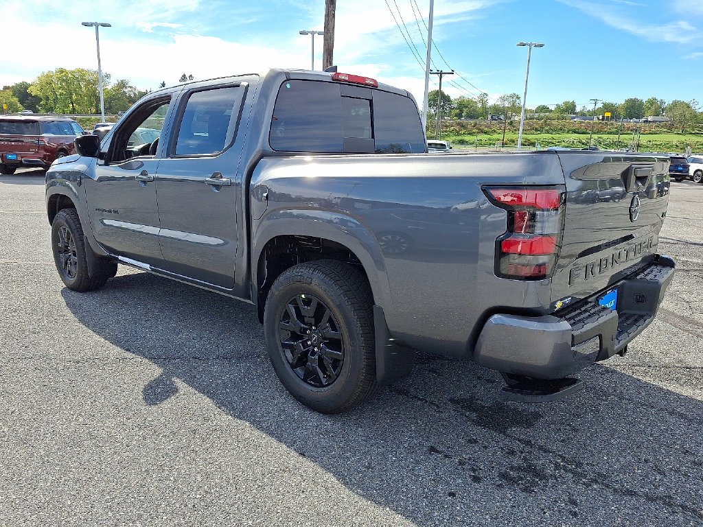 New 2027 Gun Metallic Nissan Crew Cab SV image 3