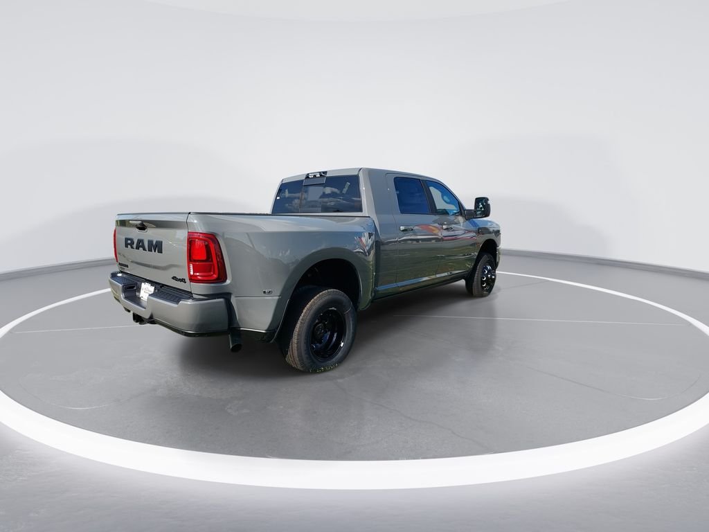 New 2026 Ceramic Gray Clear-Coat Exterior Paint RAM Laramie image 8