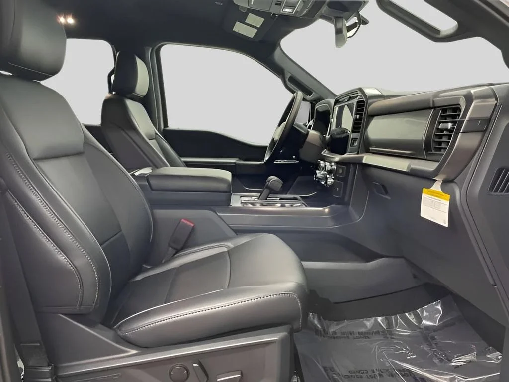 New 2025 Star White Metallic Tri-Coat Ford Lariat® image 17