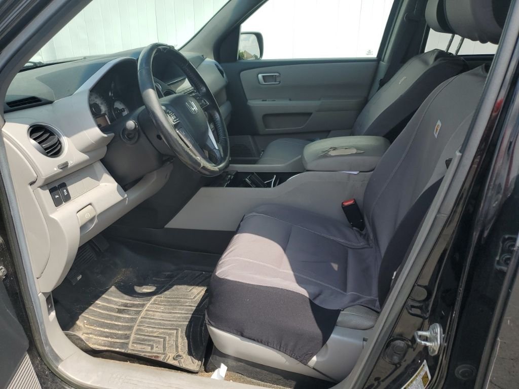 Used 2013 Black Honda Touring image 11