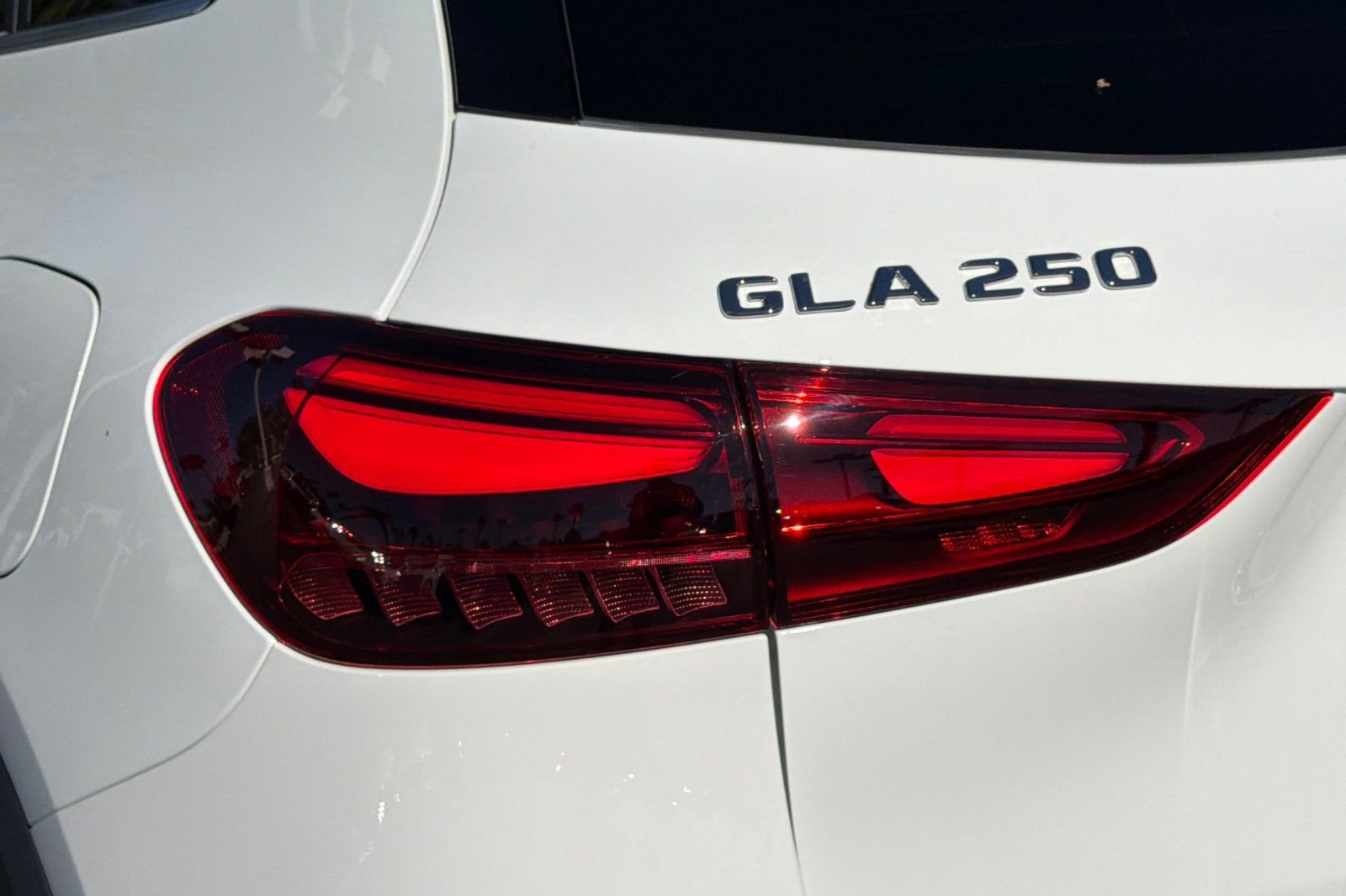 New 2026 Polar White Mercedes-Benz GLA 250 image 13