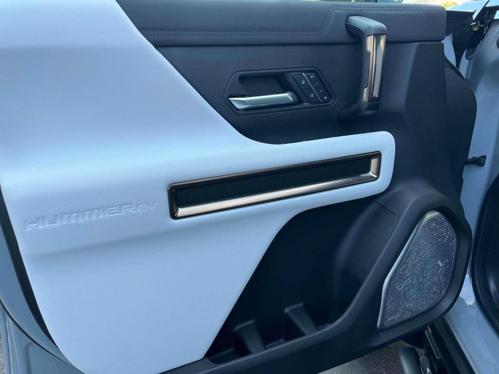 2024 GMC HUMMER EV 3X - Photo 18