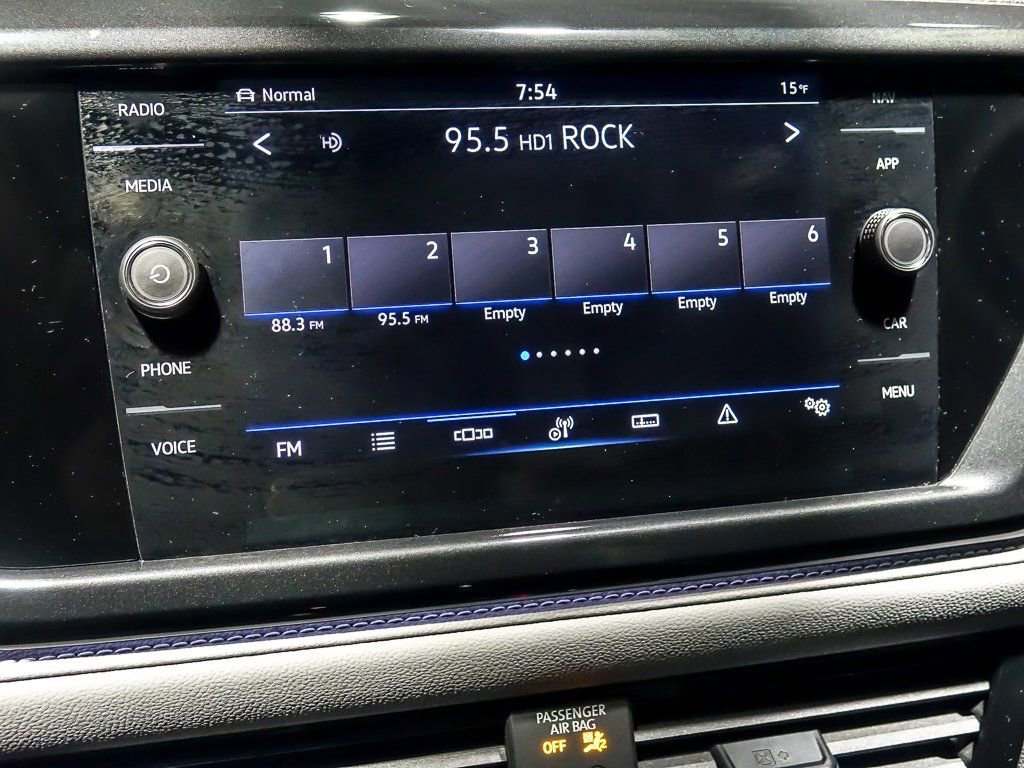 2023 VOLKSWAGEN TAOS - Image 22