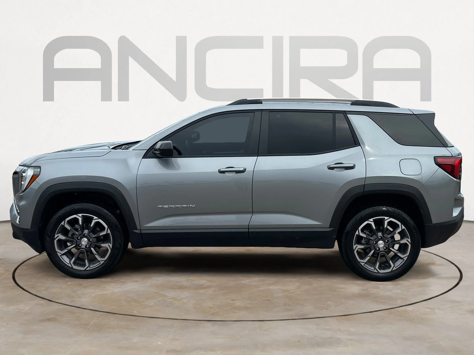 Used 2025 Sterling Metallic GMC AWD Elevation image 7