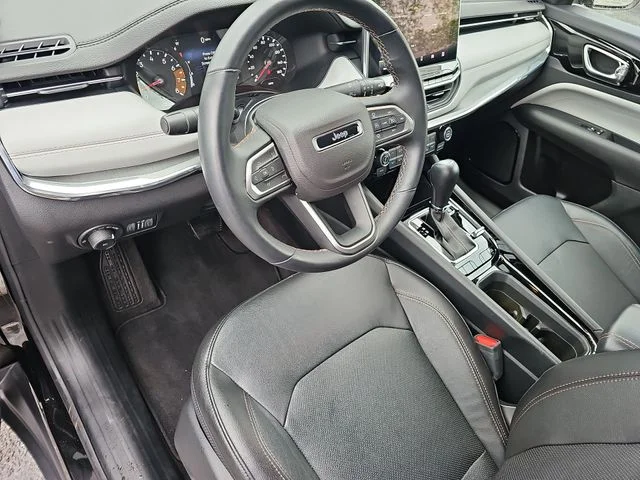 Used 2022 Black Jeep Limited image 11